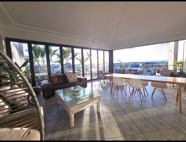 2 BEDROOM APARTMENT TO LET IN BALLITO CENTRAL